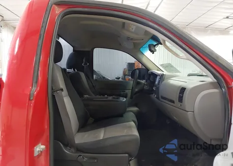 2008 Chevrolet Silverado 1500 Work Truck z USA, uszkodzony, nr VIN 1GCEC14X98Z117769